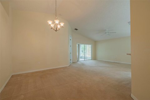 House in Edgewater, Florida 3 bedrooms, 154.5 sq.m. № 829387 - photo 24