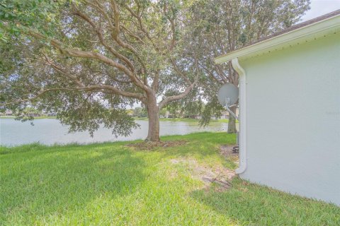 House in Edgewater, Florida 3 bedrooms, 154.5 sq.m. № 829387 - photo 11