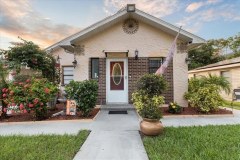 House in Lake Wales, Florida 4 bedrooms, 124.58 sq.m. № 1379939 - photo 4