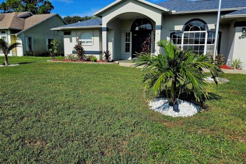 House in Palm Bay, Florida 3 bedrooms, 172.52 sq.m. № 1335792 - photo 8