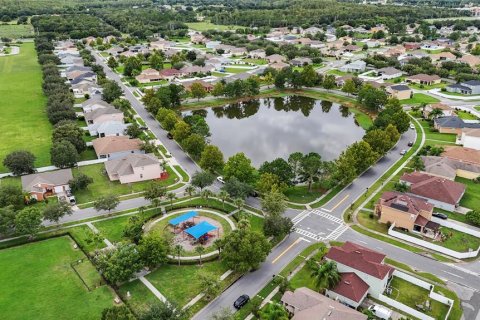 Villa ou maison à vendre à Kissimmee, Floride: 5 chambres, 294.13 m2 № 1335795 - photo 10