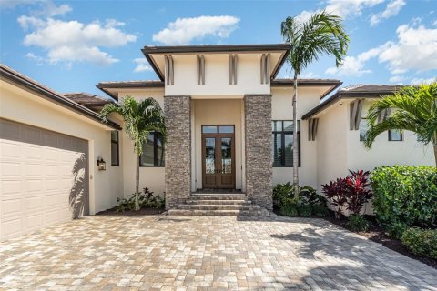 Casa en venta en Fort Myers, Florida, 5 dormitorios, 402.64 m2 № 1134042 - foto 10