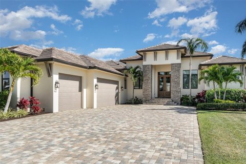 Casa en venta en Fort Myers, Florida, 5 dormitorios, 402.64 m2 № 1134042 - foto 7