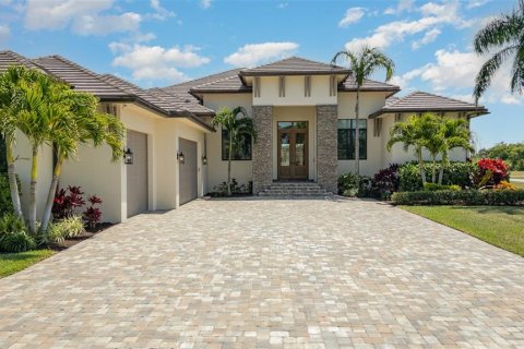 Casa en venta en Fort Myers, Florida, 5 dormitorios, 402.64 m2 № 1134042 - foto 8