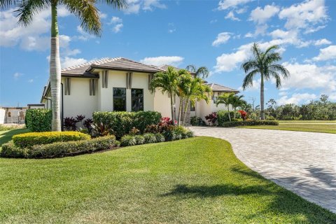 Casa en venta en Fort Myers, Florida, 5 dormitorios, 402.64 m2 № 1134042 - foto 5