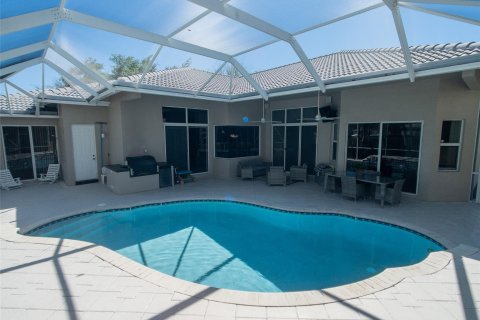 Casa en venta en Coral Springs, Florida, 5 dormitorios, 281.49 m2 № 1007552 - foto 11