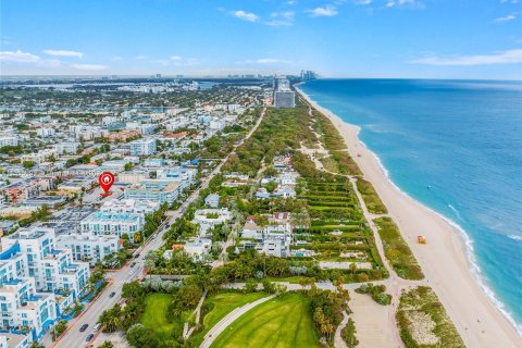 Propiedad comercial en venta en Miami Beach, Florida № 1015996 - foto 27