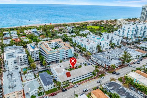 Propiedad comercial en venta en Miami Beach, Florida № 1015996 - foto 23