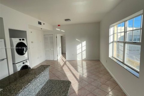 Copropriété à vendre à Miami Beach, Floride: 2 chambres, 63.17 m2 № 1280774 - photo 12