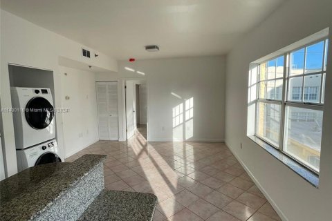 Copropriété à vendre à Miami Beach, Floride: 2 chambres, 63.17 m2 № 1280774 - photo 30