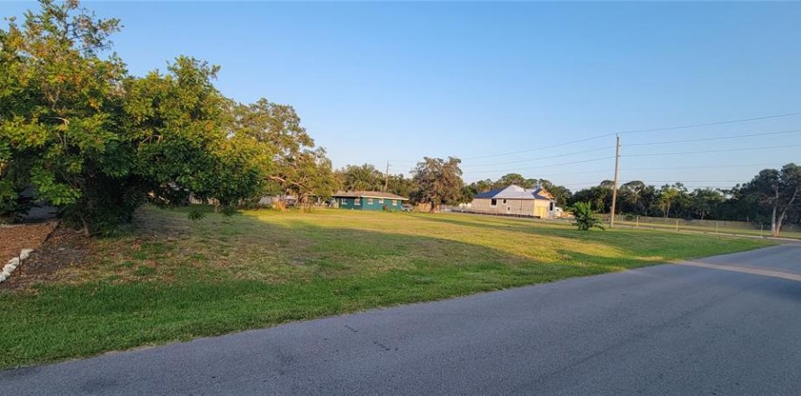 Terreno en Nokomis, Florida № 1318181