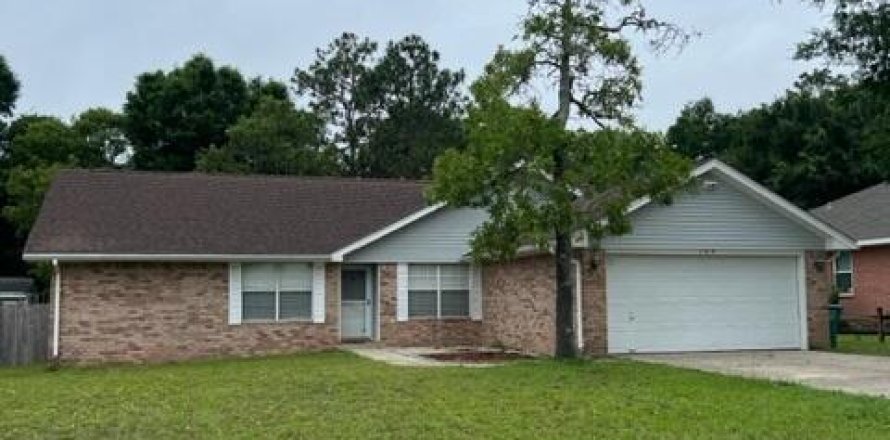 House in Crestview, Florida 3 bedrooms, 175.77 sq.m. № 562299