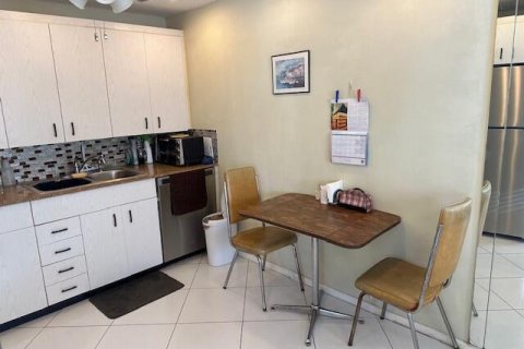 Condo in Boca Raton, Florida, 2 bedrooms  № 994211 - photo 11