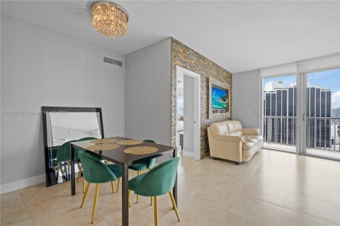 Condominio en venta en Miami, Florida, 2 dormitorios, 97.36 m2 № 1413582 - foto 6