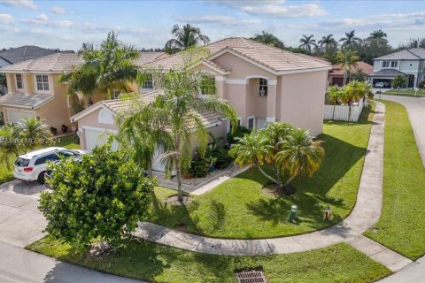 Casa en venta en Miramar, Florida, 5 dormitorios, 281.68 m2 № 1413631 - foto 19