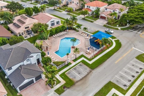 Casa en venta en Miramar, Florida, 5 dormitorios, 281.68 m2 № 1413631 - foto 26