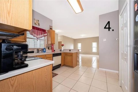 House in Kissimmee, Florida 3 bedrooms, 174.56 sq.m. № 1297838 - photo 10