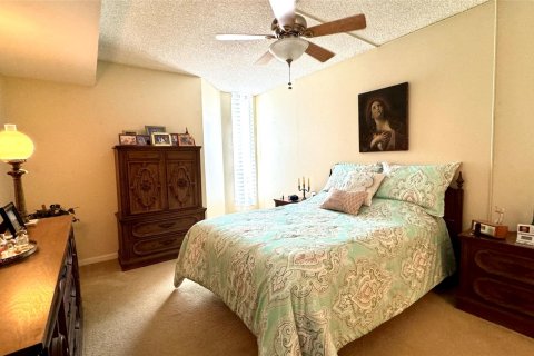 Купить кондоминиум в Помпано-Бич, Флорида 2 спальни, 130.06м2, № 1092278 - фото 15
