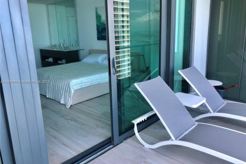 Condominio en alquiler en Miami, Florida, 2 dormitorios, 98.2 m2 № 71411 - foto 14