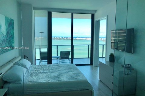 Copropriété à louer à Miami, Floride: 2 chambres, 98.2 m2 № 71411 - photo 12