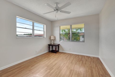 Condo in West Palm Beach, Florida, 2 bedrooms  № 1141372 - photo 9