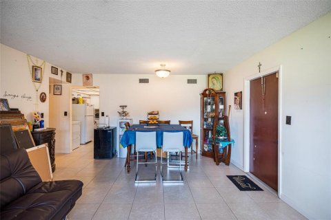 Condo in Margate, Florida, 2 bedrooms  № 688364 - photo 27