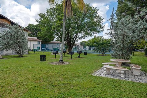 Copropriété à vendre à Margate, Floride: 2 chambres, 94.67 m2 № 688364 - photo 2