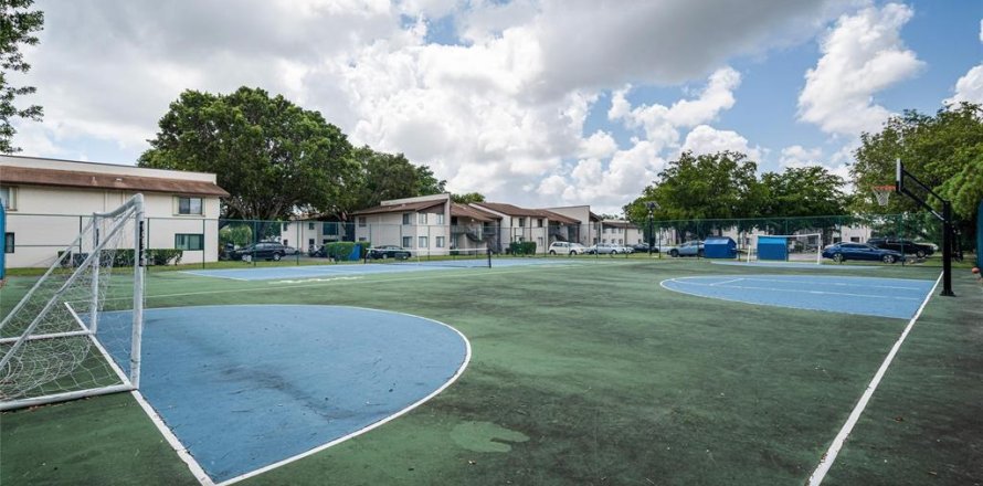 Condo à Margate, Floride, 2 chambres  № 688364