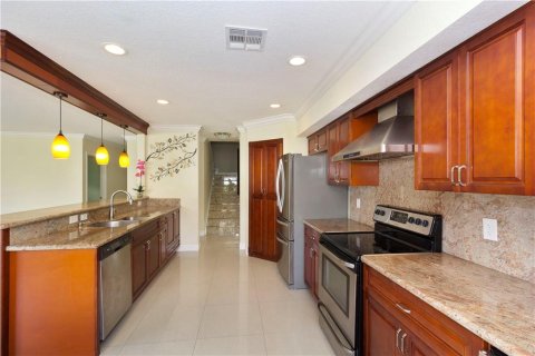 Villa ou maison à vendre à Coral Springs, Floride: 5 chambres, 271 m2 № 920939 - photo 4