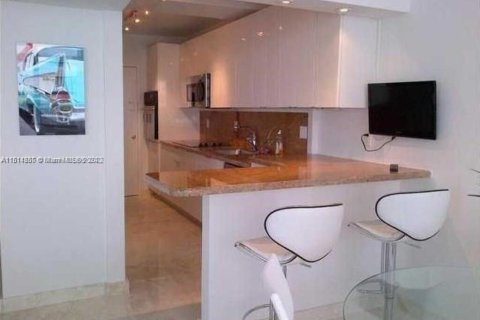 Condominio en venta en Miami Beach, Florida, 49.7 m2 № 1237861 - foto 4