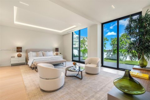 Condominio en venta en Coral Gables, Florida, 4 dormitorios, 461.72 m2 № 691262 - foto 12