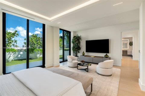 Condominio en venta en Coral Gables, Florida, 4 dormitorios, 461.72 m2 № 691262 - foto 13