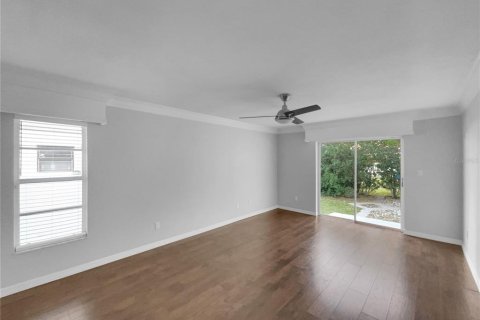 Casa en venta en Orlando, Florida, 3 dormitorios, 170.29 m2 № 1131794 - foto 19