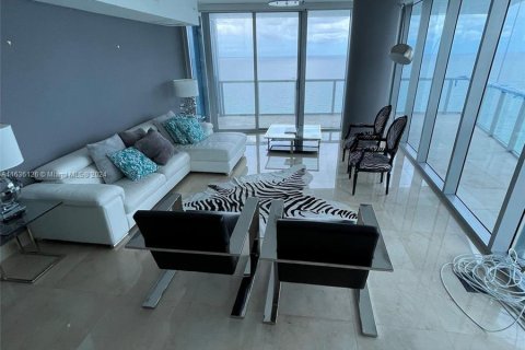 Villa ou maison à vendre à Sunny Isles Beach, Floride: 4 chambres, 222.41 m2 № 1305770 - photo 30