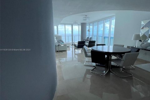 Villa ou maison à vendre à Sunny Isles Beach, Floride: 4 chambres, 222.41 m2 № 1305770 - photo 23