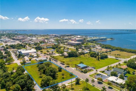 Terreno en venta en Punta Gorda, Florida № 1300446 - foto 2