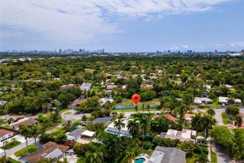 Купить земельный участок в Майами, Флорида № 993583 - фото 11