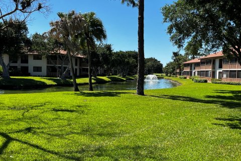 Condo in Palm Beach Gardens, Florida, 2 bedrooms  № 1120186 - photo 17