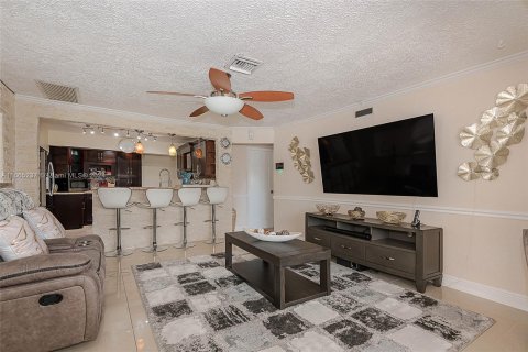 Casa en venta en Hollywood, Florida, 3 dormitorios, 134.71 m2 № 1387845 - foto 9