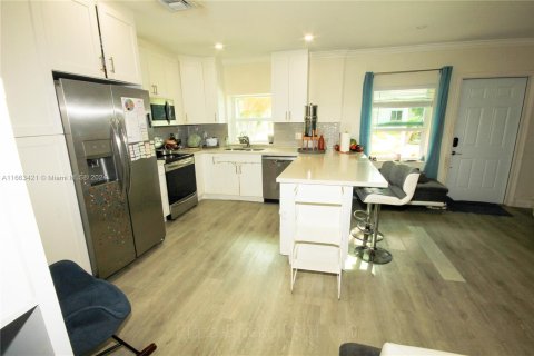 Casa en alquiler en Miami, Florida, 2 dormitorios, 116.87 m2 № 1387801 - foto 10