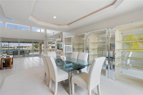 Villa ou maison à vendre à Punta Gorda, Floride: 4 chambres, 341.88 m2 № 1194226 - photo 27