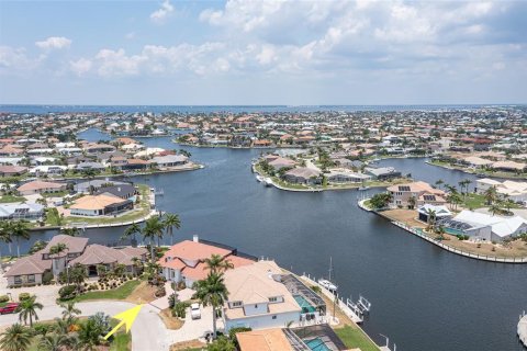 Villa ou maison à vendre à Punta Gorda, Floride: 4 chambres, 341.88 m2 № 1194226 - photo 14