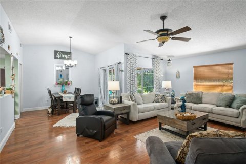 Casa en venta en Orlando, Florida, 3 dormitorios, 131.36 m2 № 1288434 - foto 9