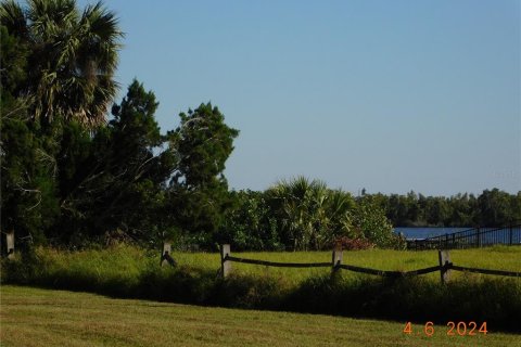 Terrain à vendre à Punta Gorda, Floride № 1111260 - photo 4