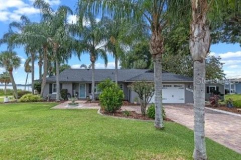 Villa ou maison à vendre à Fruitland Park, Floride: 3 chambres, 194.72 m2 № 1336869 - photo 2