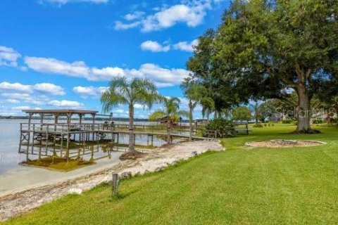 Villa ou maison à vendre à Fruitland Park, Floride: 3 chambres, 194.72 m2 № 1336869 - photo 5