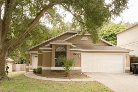 Villa ou maison à vendre à Orlando, Floride: 2 chambres, 97.83 m2 № 1352958 - photo 1