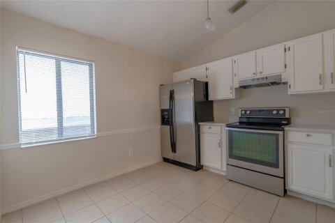 House in Orlando, Florida 2 bedrooms, 97.83 sq.m. № 1352958 - photo 4