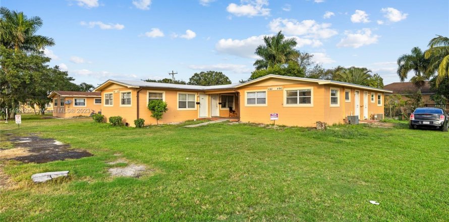 Коммерческая недвижимость в Пахоки, Флорида 205.13м2 № 873908