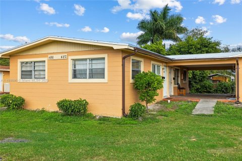 Immobilier commercial à vendre à Pahokee, Floride: 205.13 m2 № 873908 - photo 4